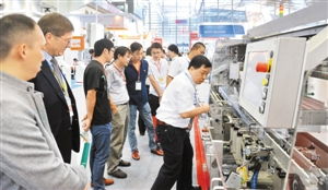 深圳机器人产业迎来爆发期 制造业是智能装备的天下